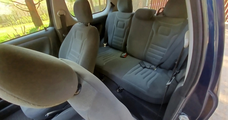 Toyota Yaris cena 7499 przebieg: 243328, rok produkcji 2004 z Toszek małe 46